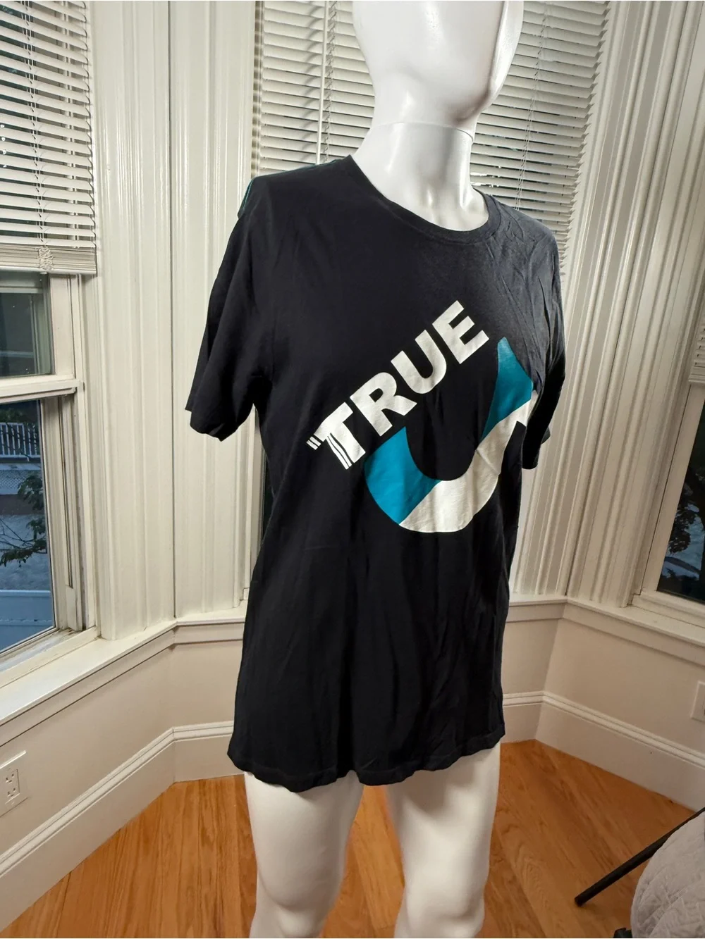 True Religion Black Logo Graphic T Shirt Men’s Medium Streetwear Tee